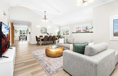 Shellharbour Casa | Shellharbour Poolside Escape