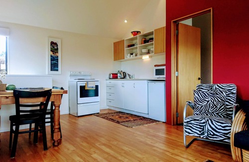 Surfdale Apartamento | Shelly Beach Studio vistas al mar sobre la bahía de Putiki
