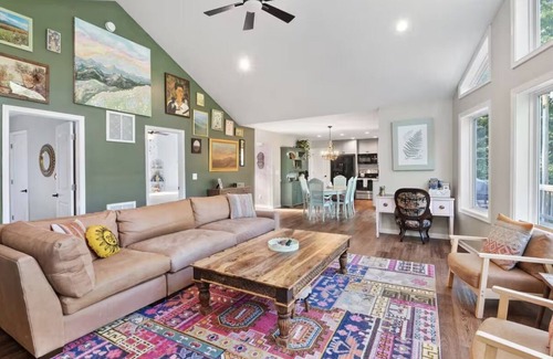 Bentonville Cabina | Quiet Shenandoah Getaway – Cabin w/ Sauna, Fire Pit & Forest Views. Near Hiking
