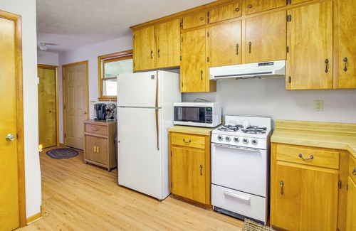 Elkton Cabina | Shenandoah National Park: Cabin w/ Patio!