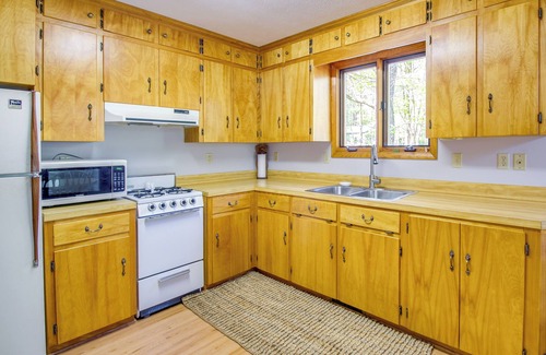 Elkton Cabina | Shenandoah National Park: Cabin w/ Patio!