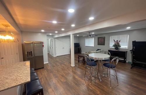 Luray Apartamento | Shenandoah Orchids - Modern and Luxurious Vacation Rental
