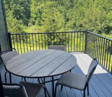 The Galena Territory Casa | Shenandoah Ridge Fall Escape - Hot Tub - Fire Pit - Scenic Galena Views