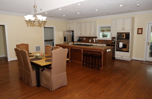 Strasburg Casa | Shenandoah River-hiking, fishing, wineries, breweries & more
