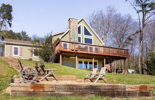 Front Royal Casa | Shenandoah Thunder Chalet Guest Suite