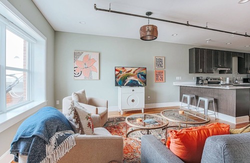 Waynesboro Apartamento | Shenandoah Valley Atelier-Apartamento-Baño Privado-Vista a la Montana