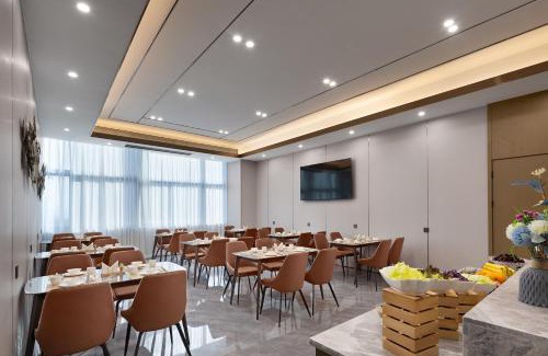 Longgang Hotel | Shenzhen Zhongchen International Hotel - Shenzhen Baolong Subway Station Branch