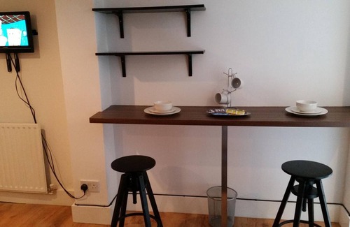 Askew Casa | Shepherd's Bush Flats
