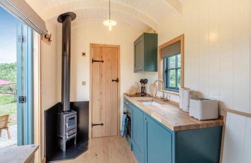 North Weald Casa | Shepherd's Retreat