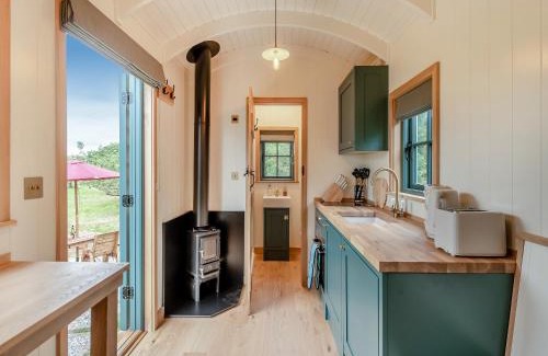 North Weald Casa | Shepherd's Retreat