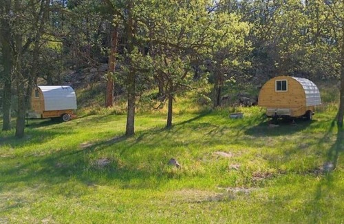 Hermosa Casa | Shepherd's Wagon #1 near Mt Rushmore