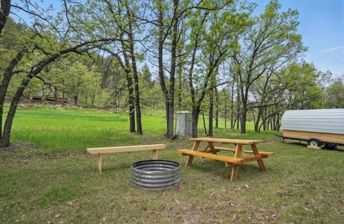 Hermosa Apartamento | Shepherd's Wagon #2 by Mt Rushmore
