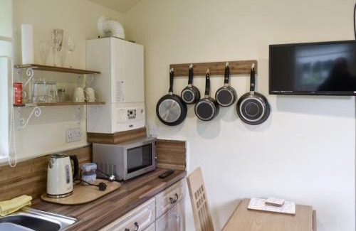 Five Oak Green Casa | Shepherds Hut 1 At Laddingford - Uk32531