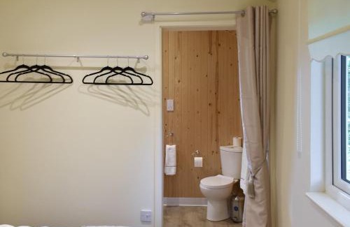 Five Oak Green Casa | Shepherds Hut 1 At Laddingford - Uk32531