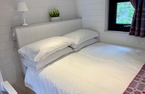 New Quay Otro | Shepherds Hut at Wern Mill