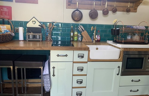 New Forest District Cabina | Shepherds Hut with Scandinavian Hot Tub and hydromassager
