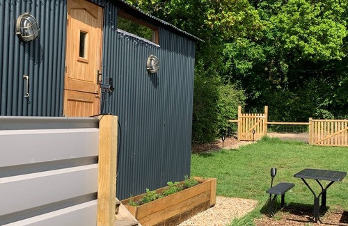 New Forest District Cabina | Shepherds Hut with Scandinavian Hot Tub and hydromassager