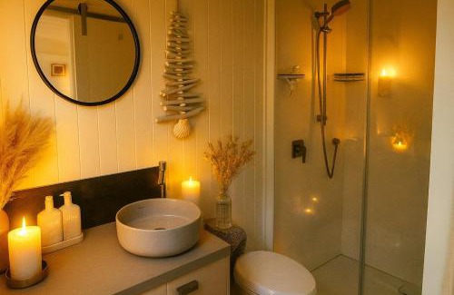 Lake Tarawera Casa | Shepherds Legacy Hut