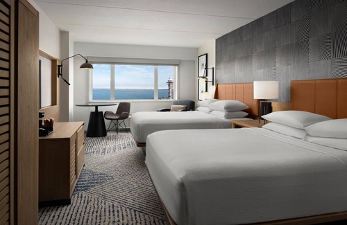 Erie Hotel | Sheraton Erie Bayfront Hotel
