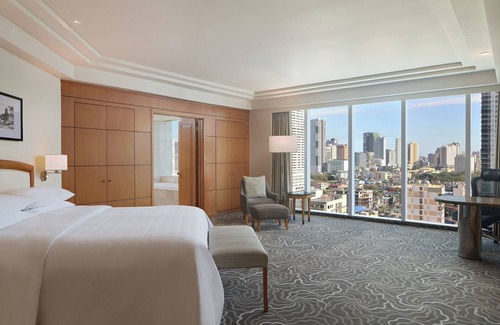 Ermita Night District Hotel | Sheraton Manila Bay