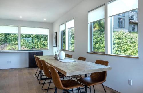 Hood River Casa | Sherman Retreat townhouse