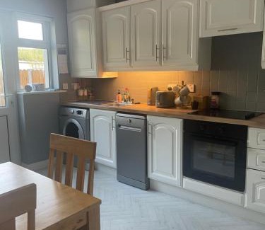 Tyrrellspass Casa | Shermount Court