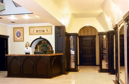 Dovhomostys'ka Hotel | Sherwood Hotel
