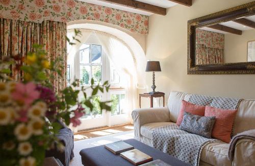 Kirkwhelpington Casa | Shieldhall - Cabinetmakers Suite