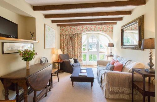 Kirkwhelpington Casa | Shieldhall - Cabinetmakers Suite