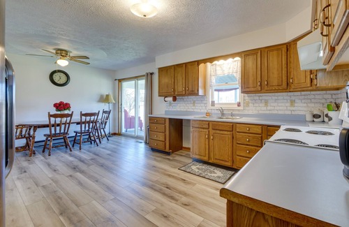 New Haven  Huron County Casa | Shiloh Vacation Rental w/ 2 Screened Porches!