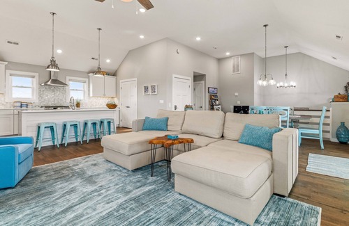 Ocean Sands Casa | Shiner Shore Shack: 1200 Ft to Beach Access, Pool, Hot Tub