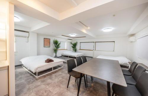 Shinjuku Apartamento | Shinjuku 13 min Up to 8 people 60 sqm Full renovation Roppongi and Tsukiji direct access Family group 7 min to Ochiai Minami Nagasaki Station