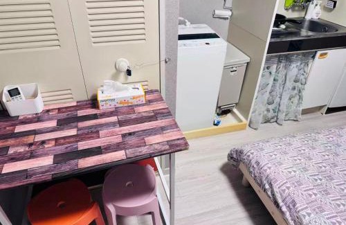 Kabukicho Apartamento | Shinjuku Center 新宿中心#Shinjuku kabukicho#3 min walk from subway#高速无限制网路#新装修高级公寓#大楼一层入口自动锁门Newly renovated#404