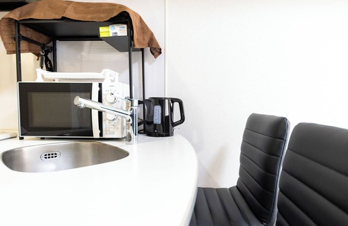 Kabukicho Apartamento | Shinjuku Kabukicho Stay! Up to 3 Guests, Walk to 6 Lines, Kids Under 6 Free