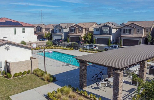 Clovis Casa | Shiny and new in Copper River area