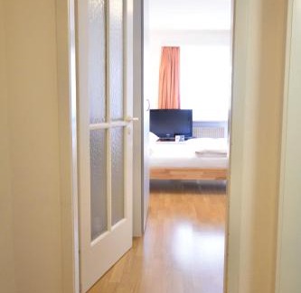 District 6 Apartamento | Shiny Studio in Zurich - Crown 37