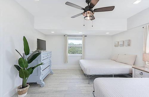 Sealevel Casa | Shipwrecked on Shell Hill 2 Waterfront Houses