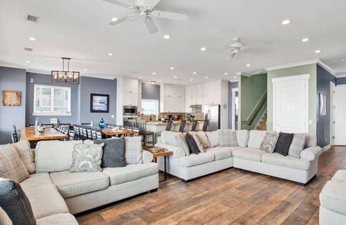 Southpointe Casa | Shipwrecked - Pet-Friendly, Beachfront w/ Private Heated Pool & Elevator