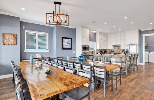 Southpointe Casa | Shipwrecked - Pet-Friendly, Beachfront w/ Private Heated Pool & Elevator
