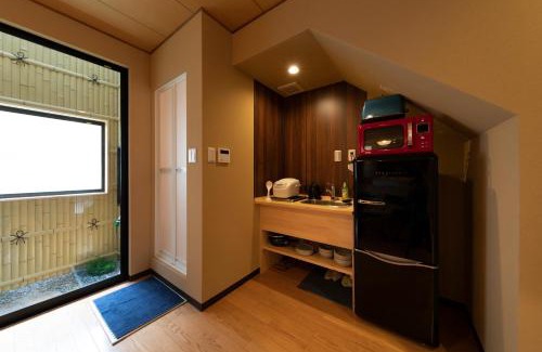 Naniwa Villa | Shirakabanoyado - SHIOKUSA, 白樺の宿 - 塩草