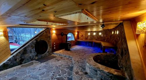 Stanardsville Casa | Shire Suite at White Lotus Eco Spa retreat