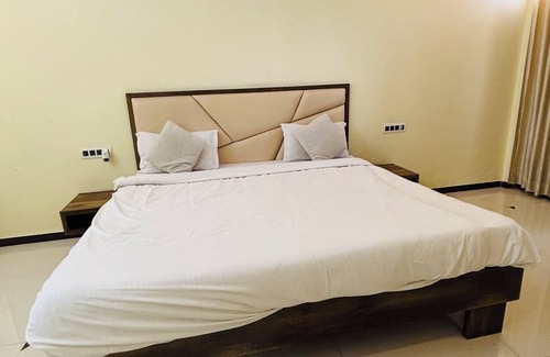 Nathdwara Hotel | Shiv Ashray Resort