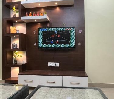 Mahmoorganj Apartamento | Shivalay - By Safarnama Stays