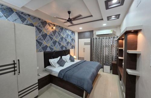 Mahmoorganj Apartamento | Shivalay - By Safarnama Stays