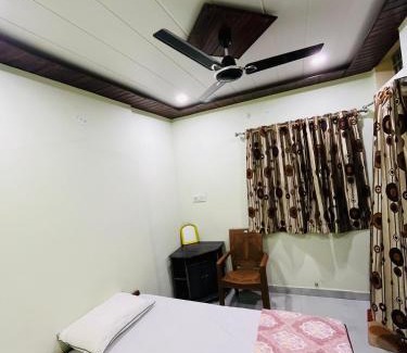 Ujjain Casa | Shivoham Homestay(शिवोहम होमस्टे)