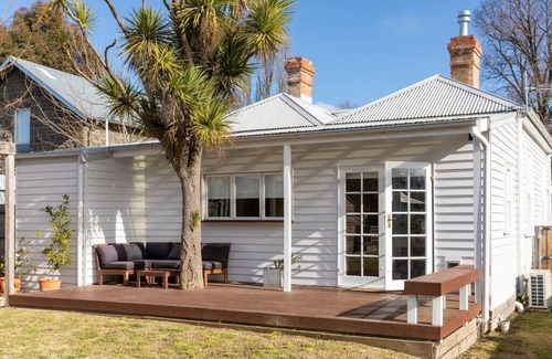 Kyneton Casa | Casa del pájaro - choza romántica en el borde de la calle Piper
