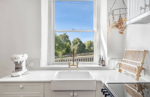 Bellerive Casa | "Shooters Cottage" Circa 1830 Heritage Home