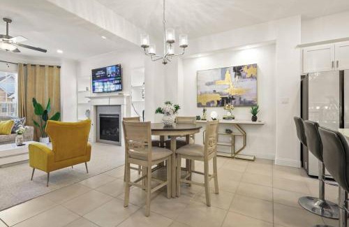 Lewisville Casa | Shop & Store Oasis, 13min from Airport, Prime Spot