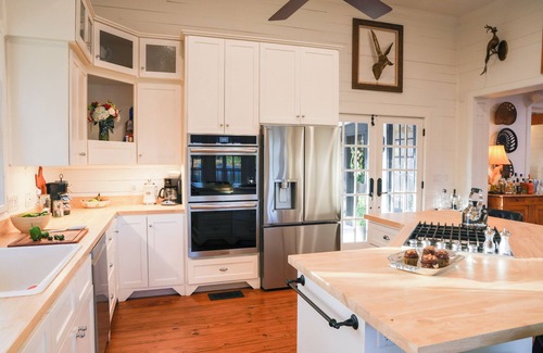 Fayetteville Casa | Shop, Swim, & Soak in the Views | Sleeps 15 | St. Jerome House + Cottage