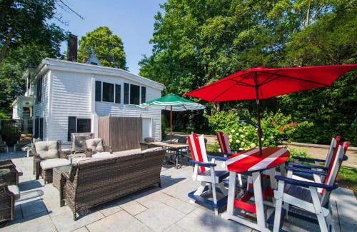 Yarmouth Port Casa | Shopping Restaurants 6 mins to Beach AC